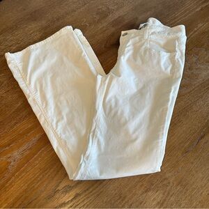 Banana Republic White Flare Pants Size 8 | Soft Stretch Cotton | 33” Inseam
